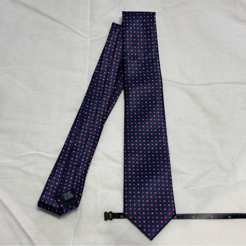Navy and Red Patterned Tie